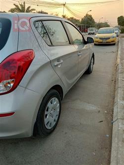 هیوندای i20